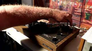 Realistic LAB-400 Turntable Video for Ebay Listing