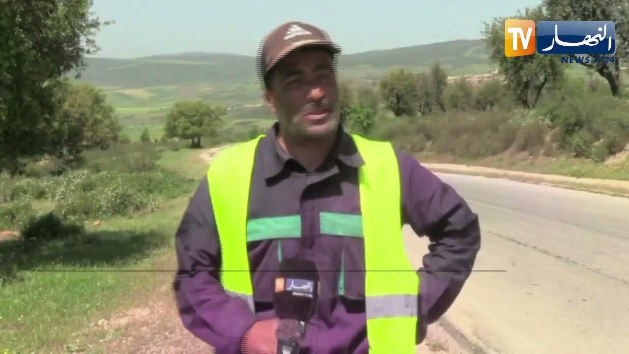 قالمة: عمال الأشغال العمومية عبر الطرقات عرضة للخطر من أجل حماية الآخرين