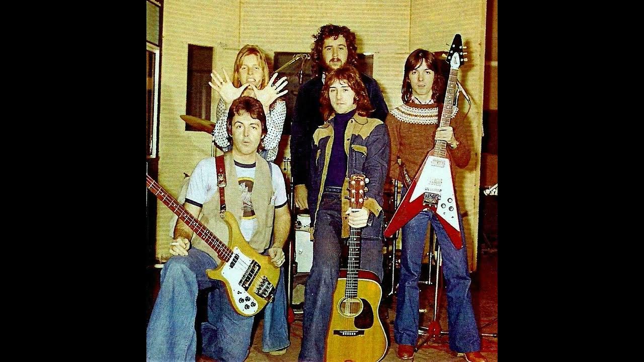 маккартни крылья 1976. маккартни и группа крылья. пол маккартни крылья. Wings — рок-группа пола маккартни. маккартни и группа крылья.