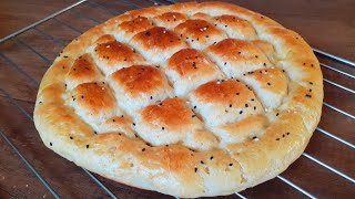 خبز تركي هش وقطني يحضر بالملعقة وبدون عجن وتعب /خبز بيدا التركي