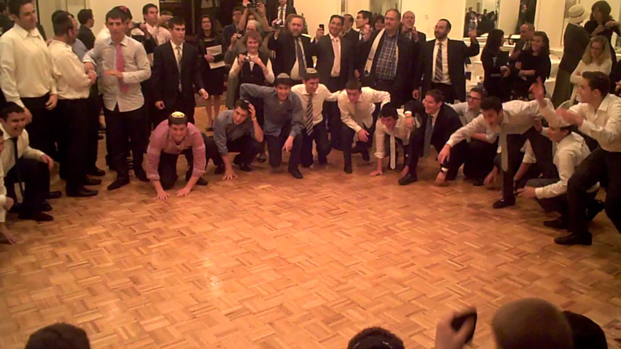 DRS Senior Diner 2011 Dancing 6 (Yamamai)
