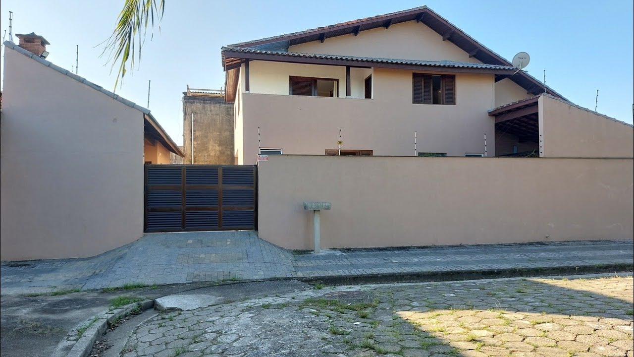 Sobrado à venda no Ribamar, Peruíbe - SP