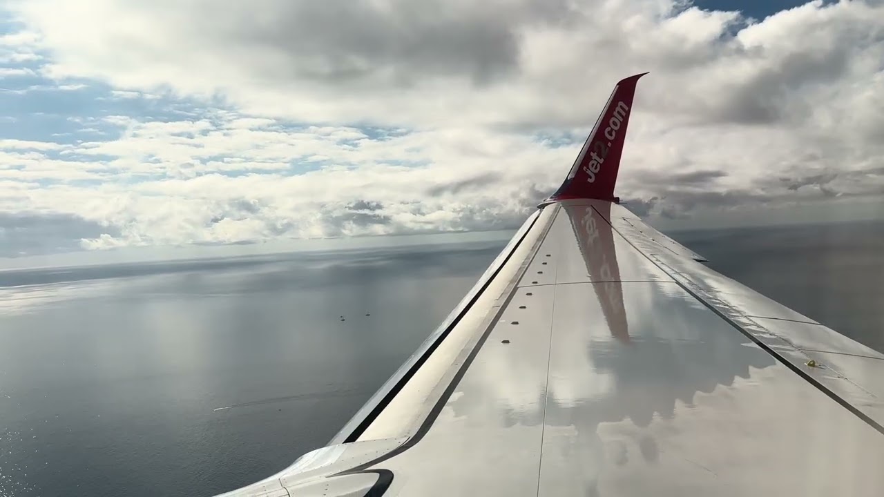 Jet2 737-800 smooth landing Tenerife South