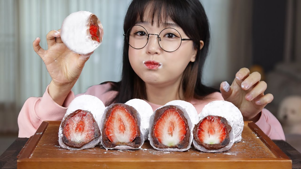 клубничный моти из рисовой бумаги🍓| Mukbang Asmr