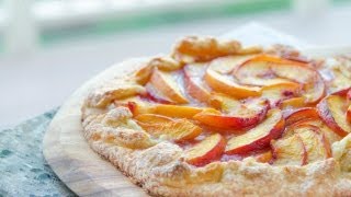 Fresh Peach Crostata Recipe {Rustic Peach Tart}