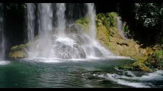 Tranquil Waterfall in the Mist – 1 Hour LoFi Loop for Calm Focus 4K