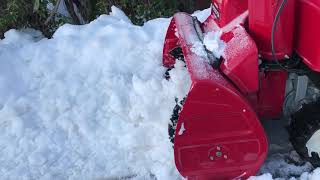 「雪丸君」よりはるかにパワーがあるホンダハイブッリド除雪機　HSS1170i