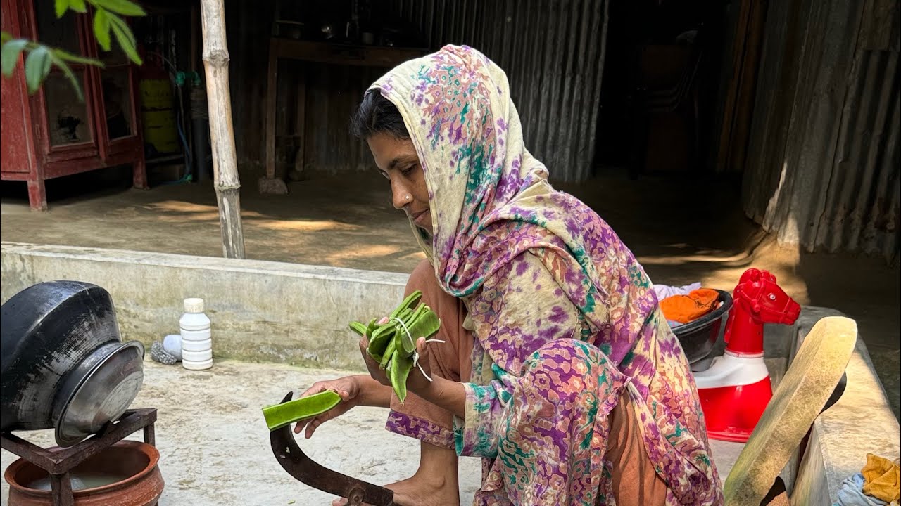 সবার মত আমারও ইচ্ছে হয় মাটির চুলাতে রান্না করতে।