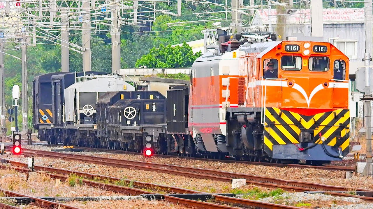 台鐵7201次貨物列車新營站通過-2026/01/06