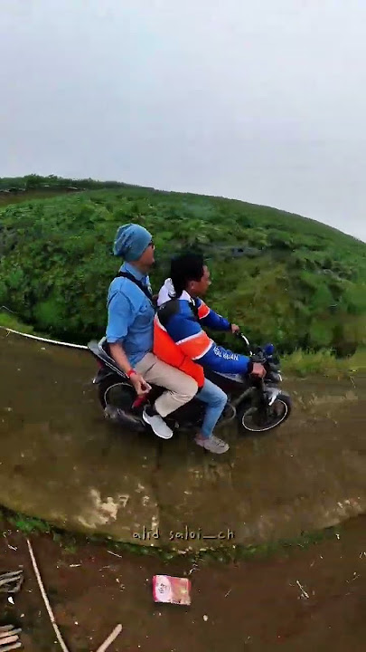 Penetrating Thick Clouds on a Motorcycle #motovlog