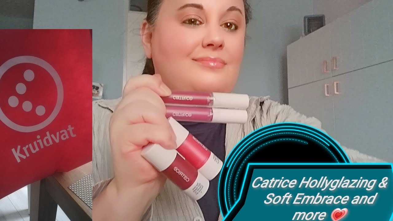 Catrice collections Soft Embrace & hollyglazing I buy for 50‰ in sale in the store Kruidvat