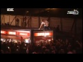 Kaiser Chiefs - Oh My God - Ricky climbs on beer stand PRO SHOT live at Super Bock Super Rock festiv