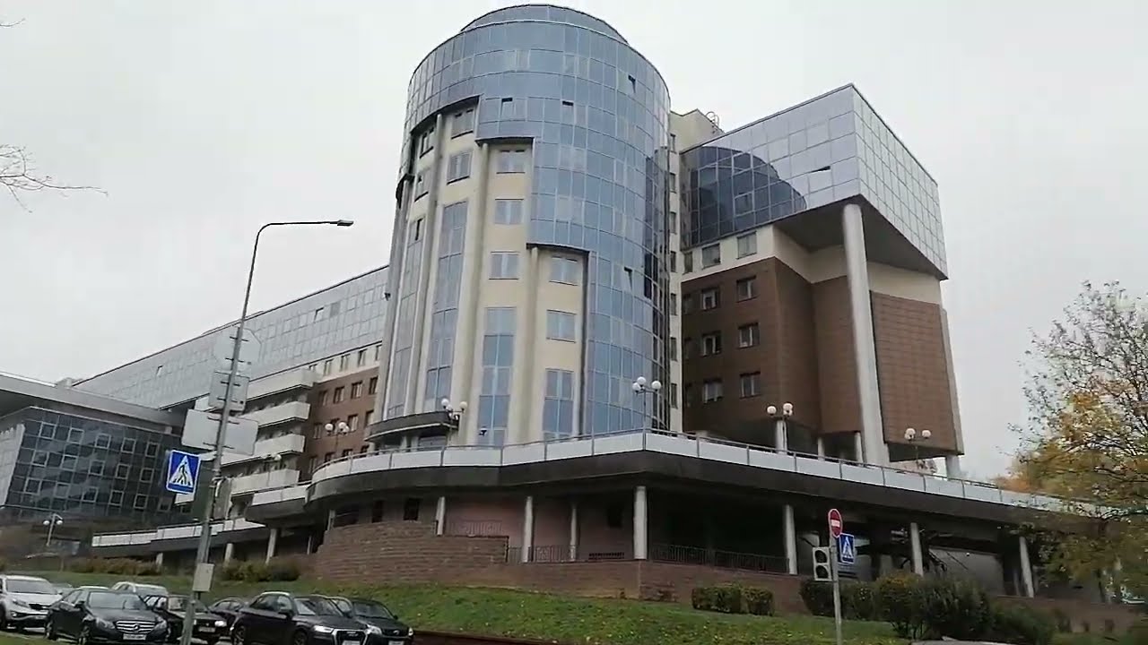 Walking in Minsk. BSU Lyceum on Uralskaya Street, 2nd Hospital on Engels Street