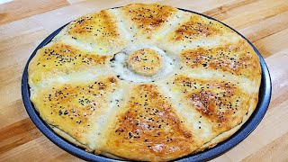 الفطيرة التركية بحشوة الدجاج وعجينة قطنية تنفع غداء او عشاء - Chicken Fatayer Recipe