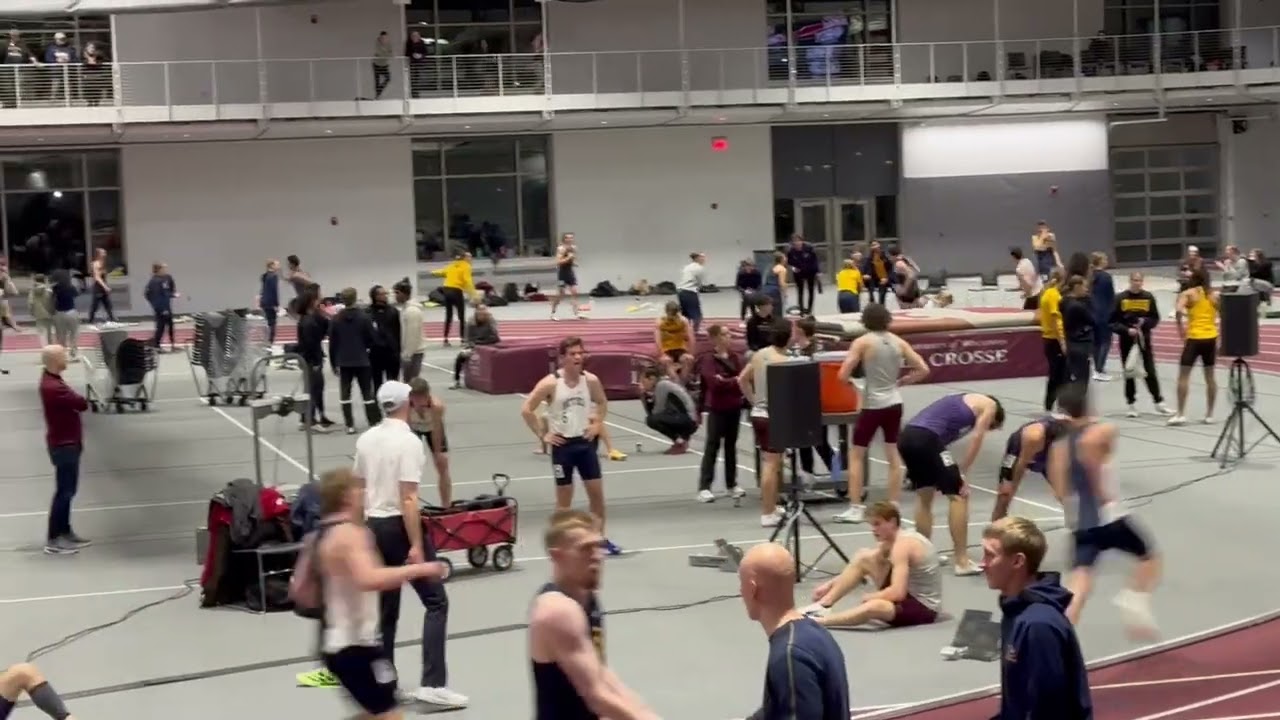 2026 UWEC indoor UWL men’s 4x4 A