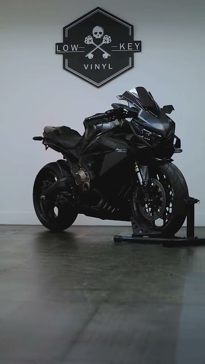 Honda CBR650R in Satin Black, Brushed Black, and Grey Accents⚡🚀🥵❤️‍🔥