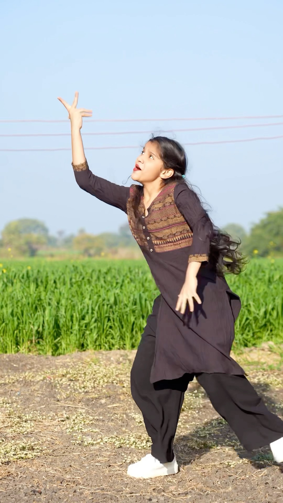 Udi Udi Jaye❤️￼#patang #makarsankranti #Patang #festival #dance #nandini091013