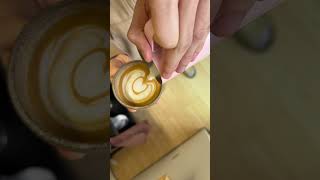 Basic latte art Tulips. Café latte. | latte art for beginners #cappuccino #coffee #latteart #latte