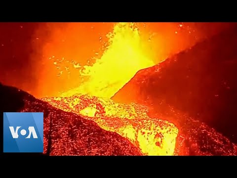 Lava Keeps Spewing from La Palma Volcano