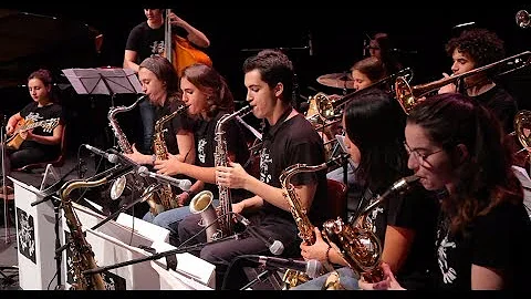 2017  Three and one SANT ANDREU JAZZ BAND ( Joan C...