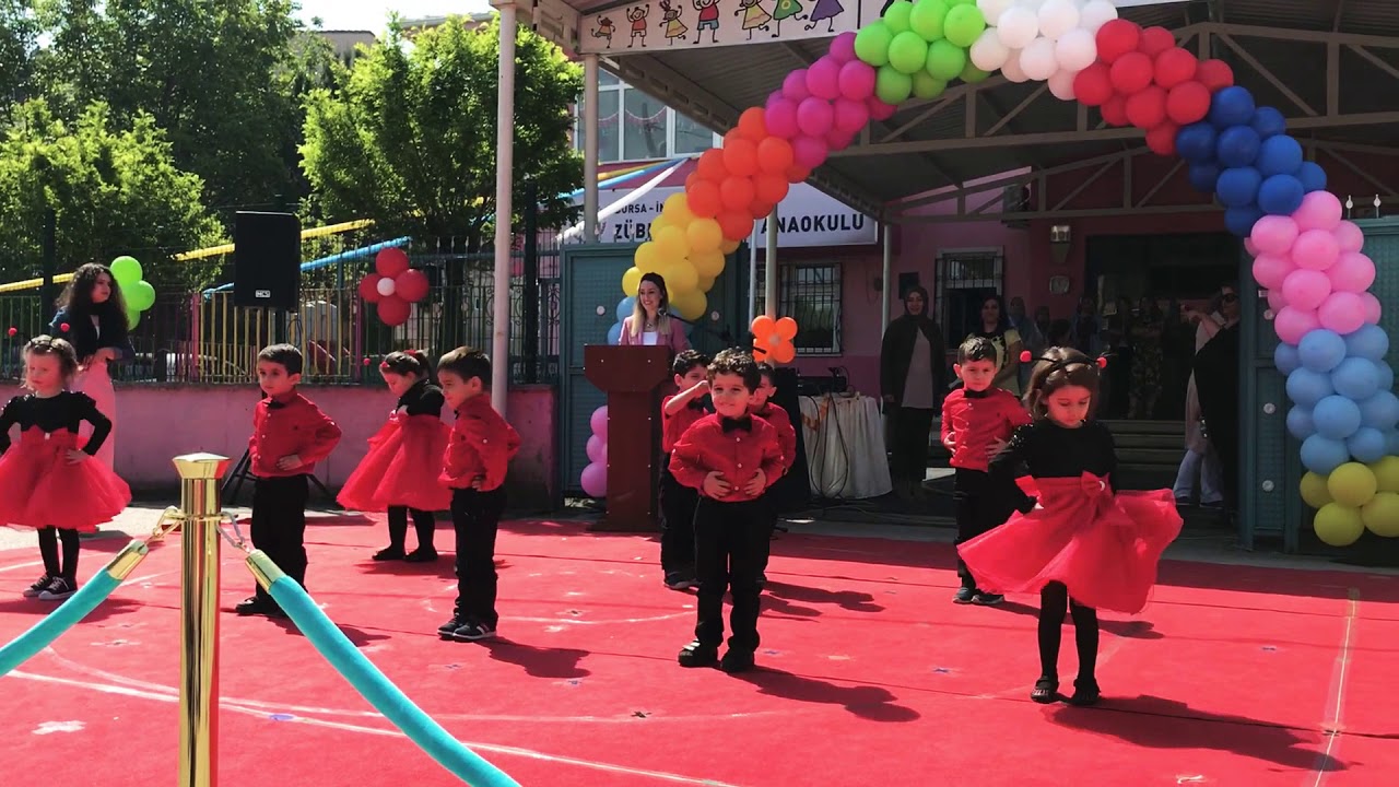 23 nisan ateş böceği 3 yaş gösterisi harika ❣️😍