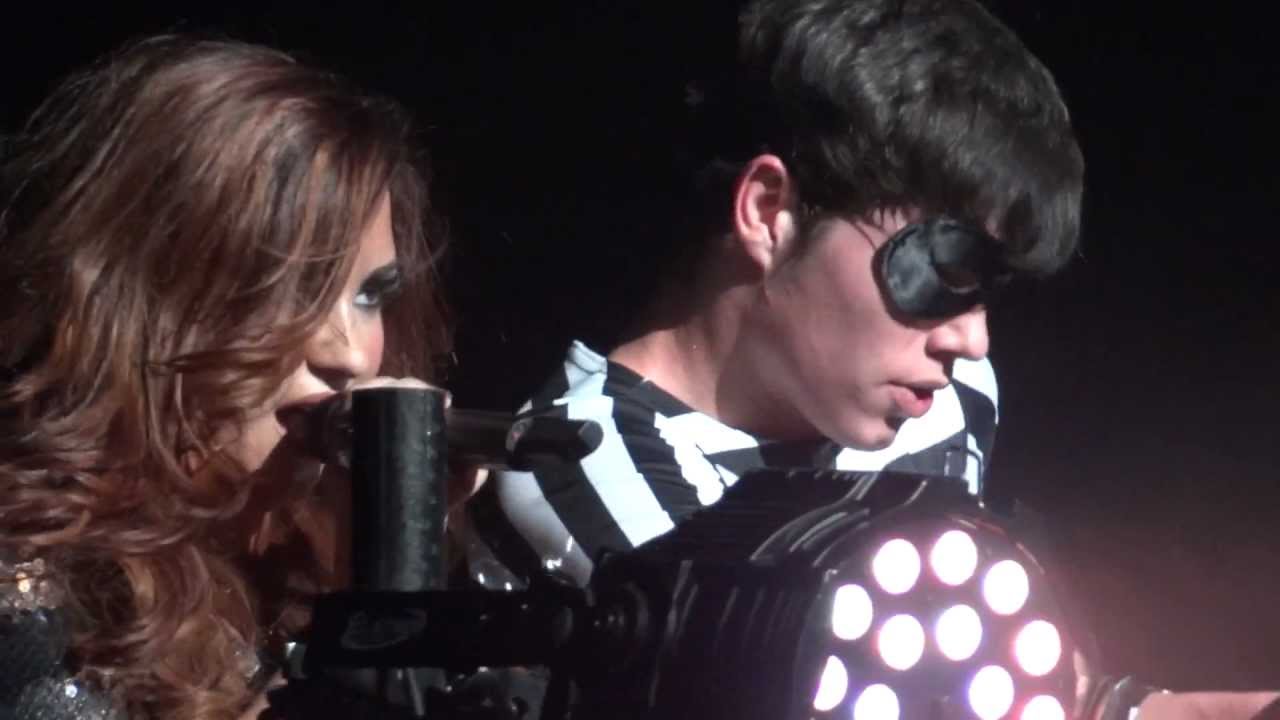 Got Dynamite & Hold Up  - Demi Lovato - 11.16.11
