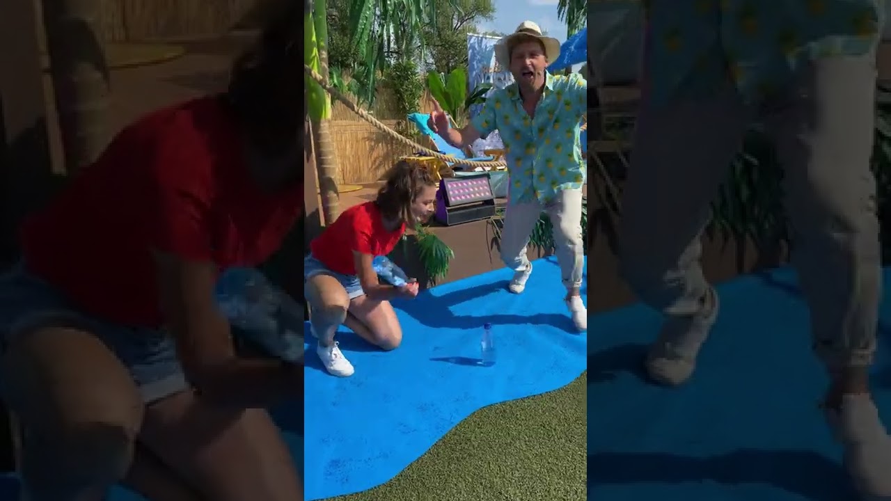 Bottle Flip Challenge 💦 Am Set mit Laura und Johannes | krass nass 