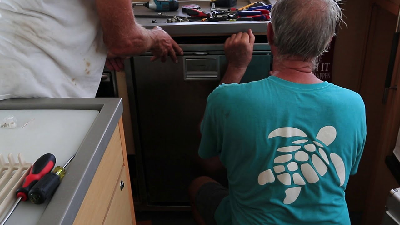 Episode #144 Installing a new fridge