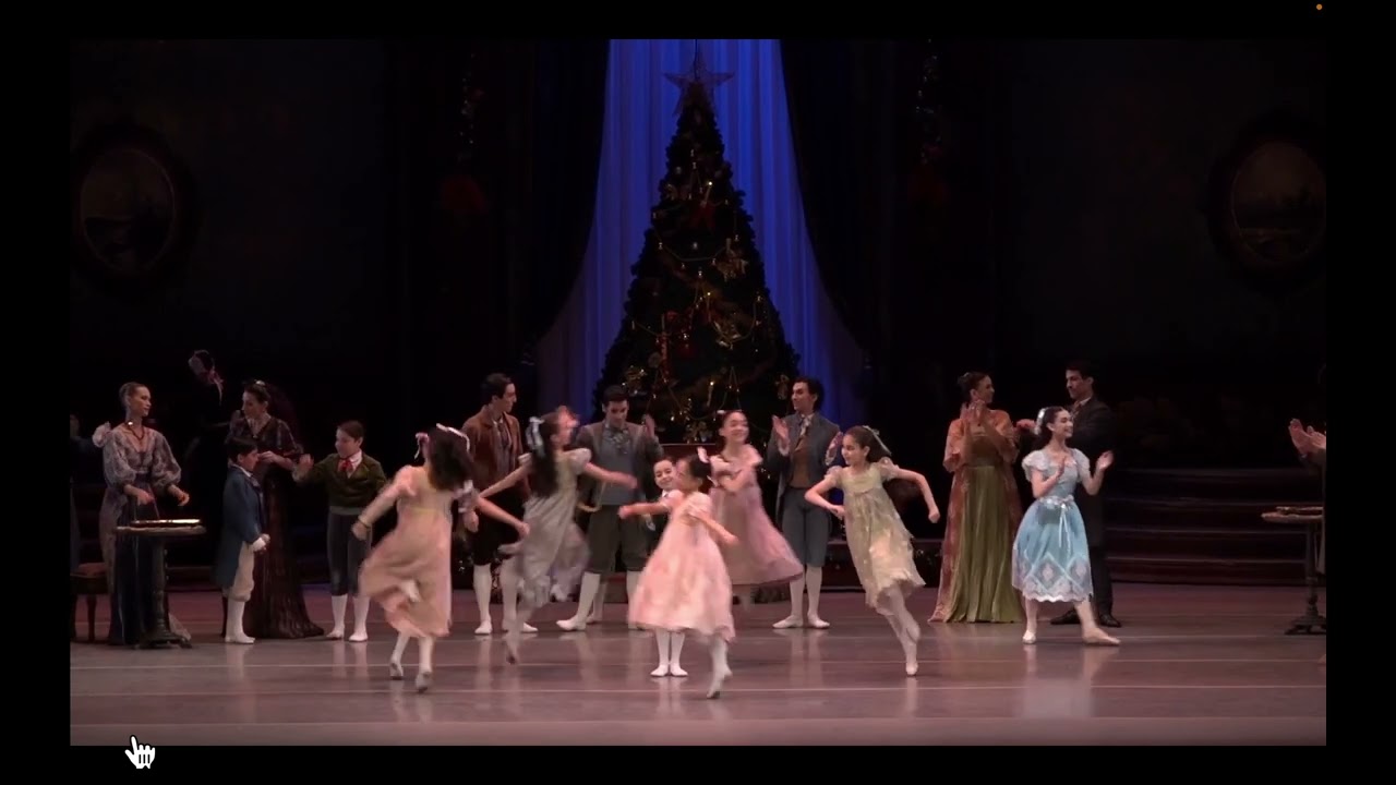 NUTCRACKER ACT 1 CHILDREN'S DANCE MAINA GIELGUD PRODUCTION BALLET DE SANTIAGO