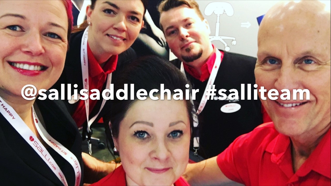 Salli Satulatuoli Lääkäri 2017 -messuilla Messukeskuksessa