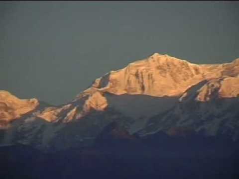 Vidéo: Le kanchenjunga est-il visible depuis Darjeeling ?