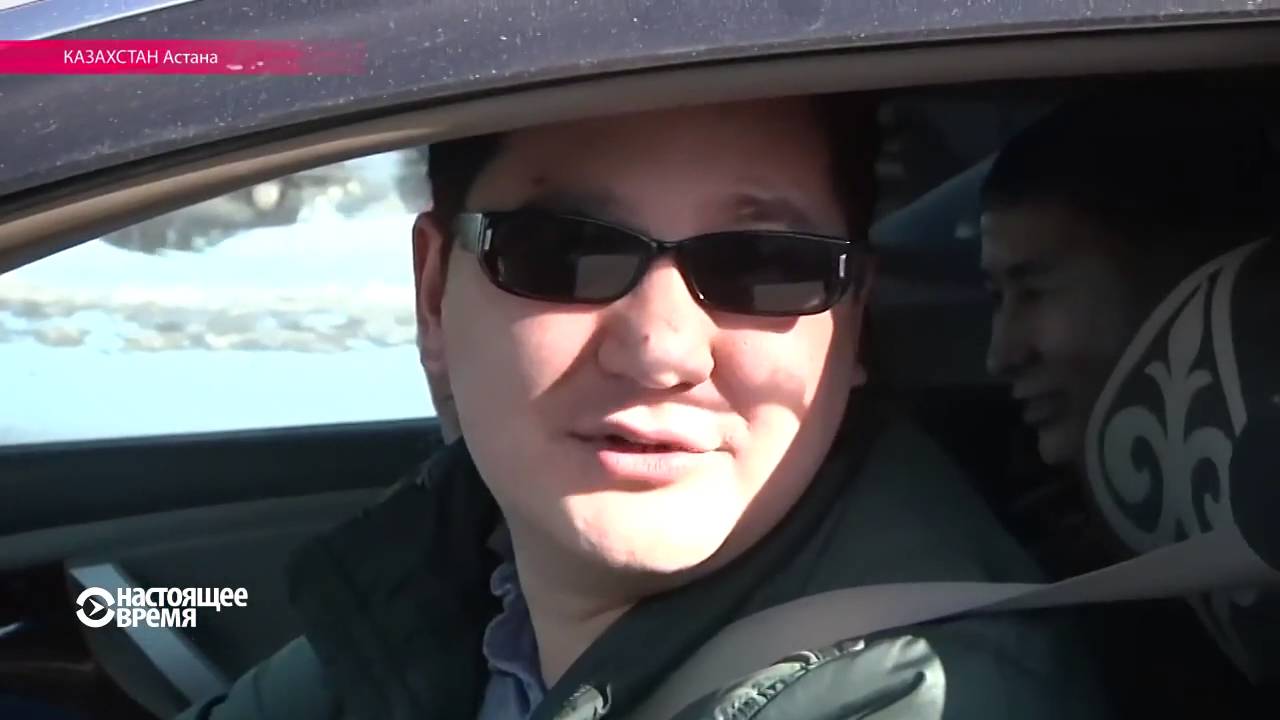 Весенние дороги в Астане: яма на яме - YouTube