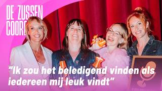 De Zussen Coorevits afl. 72 | Live in Brugge! | met SARAH VANDEURSEN en ELINE DE MUNCK