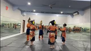 Teknik tari Simalungun (tari manduda) kls A pendidikan seni tari 2023 set III