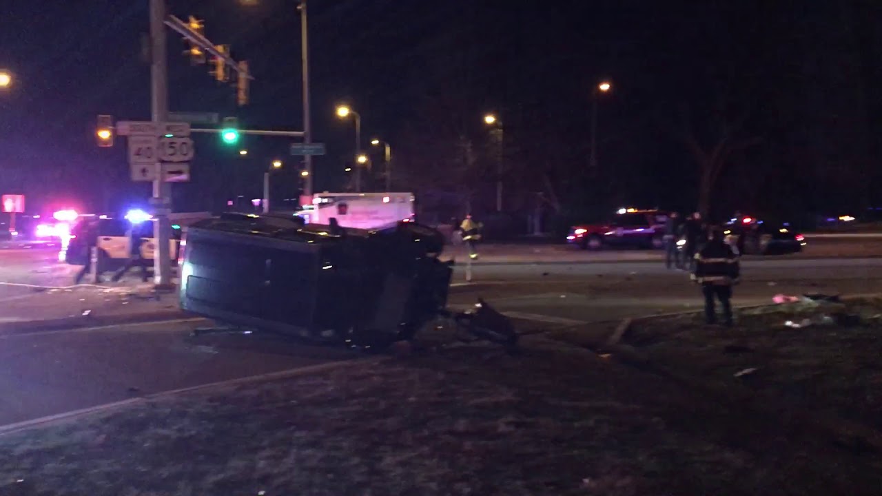 Twovehicle accident at War Memorial and Knoxville YouTube