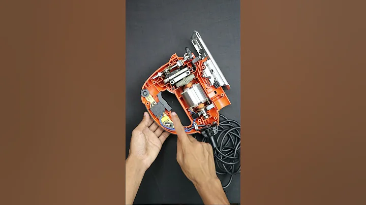 What is inside in a Jigsaw? 🤔🤔