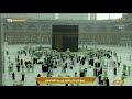 اجواء مليئة بالروحانية أمطار غزيرة على الحرم المكي وقت أذان وصلاة الفجر ١٥ رمضان ١٤٤٢ هجريا