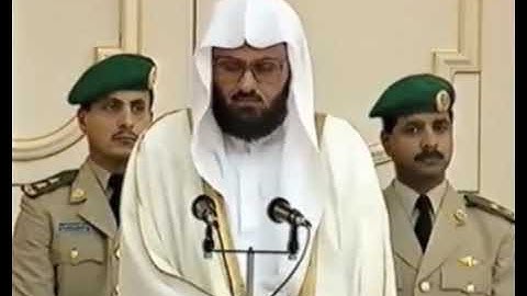 تلاوة للشيخ عبدالودود حنيف أمام الملك فهد رحمه الله عام ١٤١٨هـ