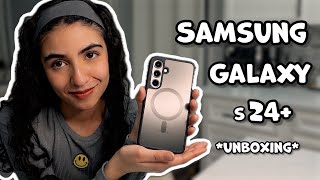 iPHONE USER REACTS TO THE SAMSUNG GALAXY s24+ *unboxing* 🤪