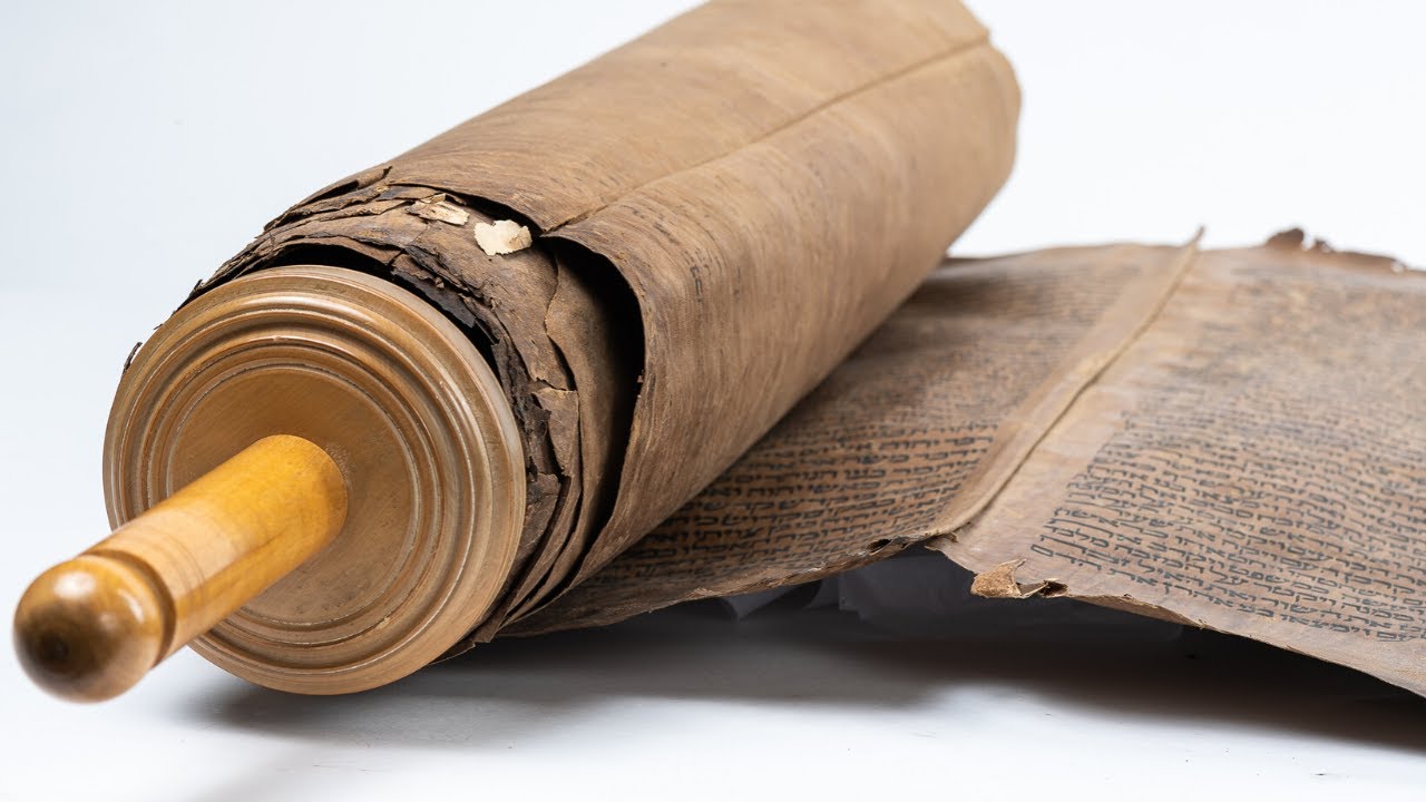 The 800-year-old Torah scroll from Rhodes 