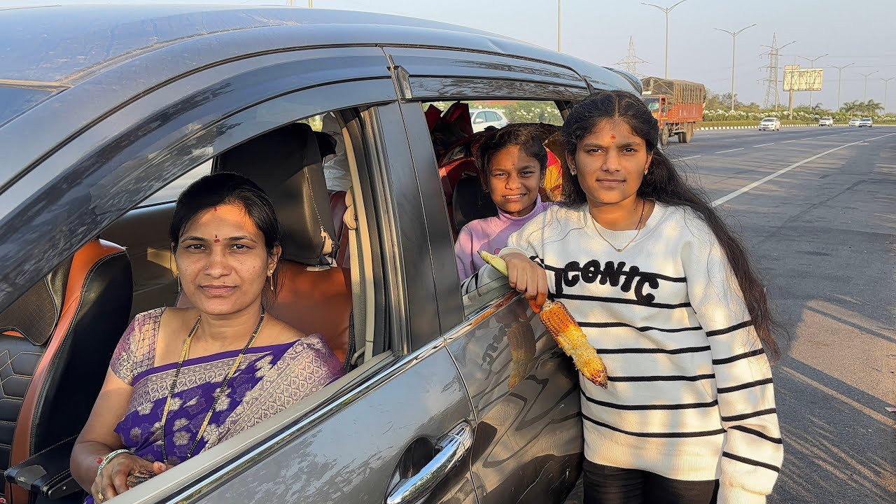 village నుండి Hyderabad మా ఇంటికి వచ్చేసినం friends || Nenu mi ammulu new video || ammulu videos