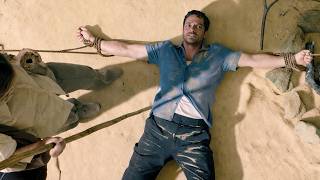 A Boss Survives A Crash On A Desert Island Then His Assistant Takes Control