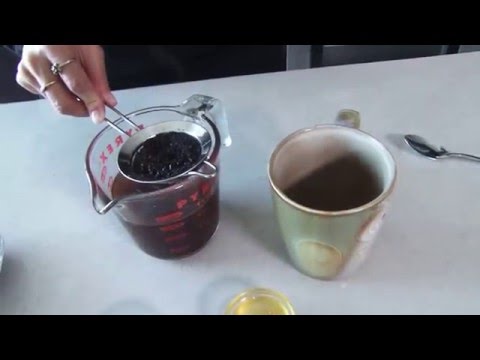 فيديو: كيفية تحضير القهوة من الكبسولات بدون آلة صنع القهوة