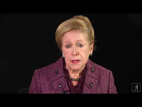 Author Mary Higgins Clark offers advice to aspiring writers
