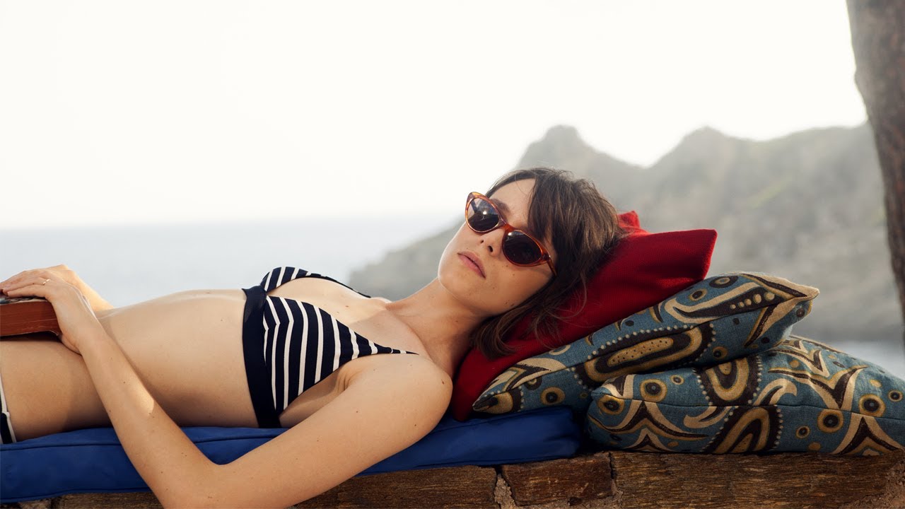Stacy martin hot