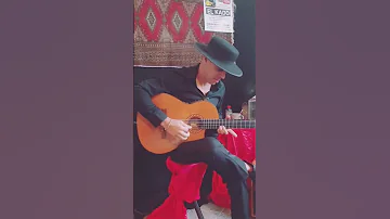 Live Guitar Performance El Kado El Amor De Mama 