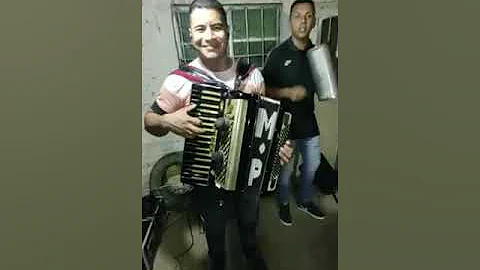Ensayo de Nestor Tapia y Su Banda