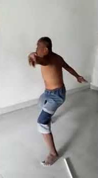 ada ada aj .si kopril😀