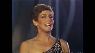 HELEN REDDY - I CAN&#39;T SAY GOODBYE TO YOU - INTRODUCTION BY DIONNE WARWICK