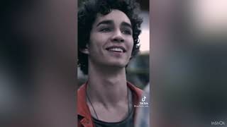 Famous 10 min of young Robert Sheehan edits ♡ Net Worth